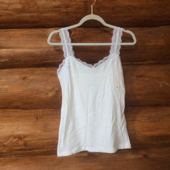 Maurices NWT Y2K Lace ASO Elena Gilbert White Vampire Diaries Tank Top Size MED - Picture 1 of 4